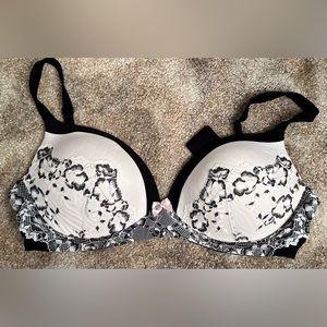 Victoria Secret - Body by Victoria - no wire - 38D